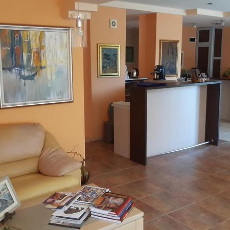 Motivi Hotel Saints Constantine and Helena Exterior foto