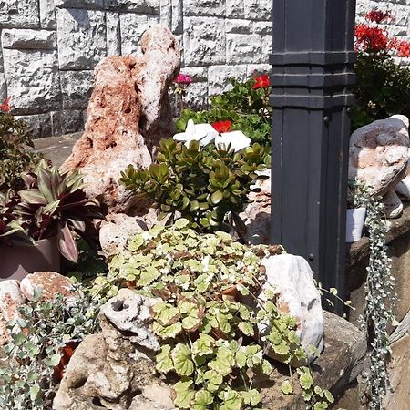 Motivi Hotel Saints Constantine and Helena Exterior foto