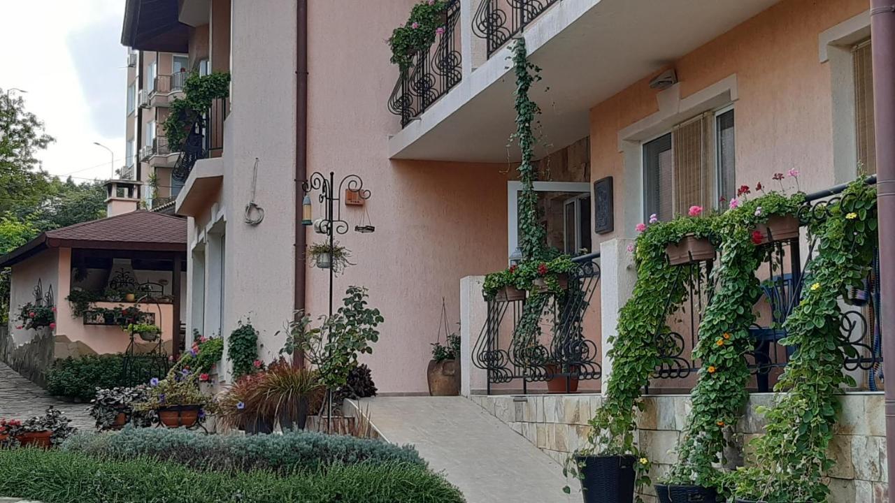 Motivi Hotel Saints Constantine and Helena Exterior foto
