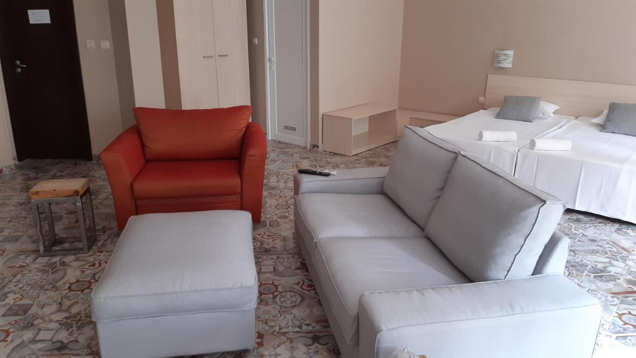 Motivi Hotel Saints Constantine and Helena Exterior foto